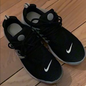 Air presto black size 10